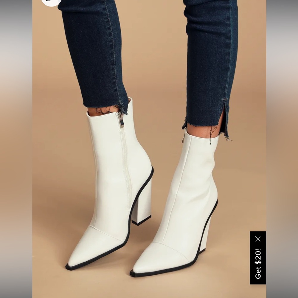 Lulu’s Mirren 1 White Pointed Toe boots